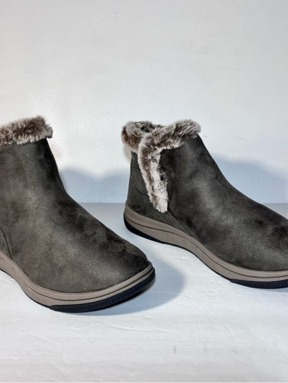 Clarks Cloudsteppers Breeze Fur Faux Fur Slip-On Boots